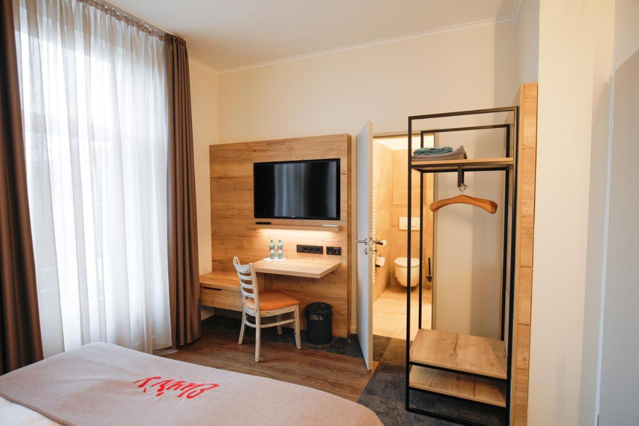 ווסטרשטדה Hotel Restaurant Zur Linde מראה חיצוני תמונה