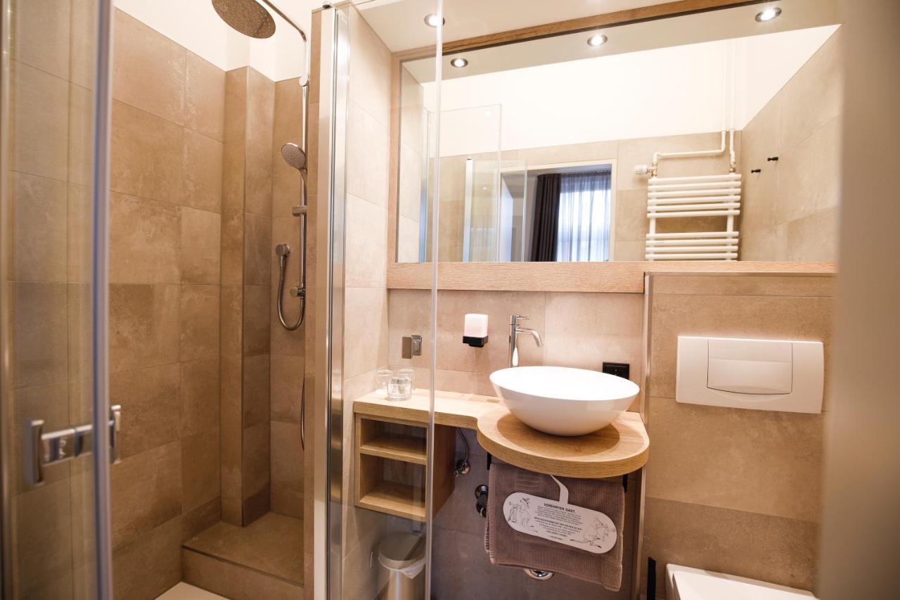 ווסטרשטדה Hotel Restaurant Zur Linde מראה חיצוני תמונה