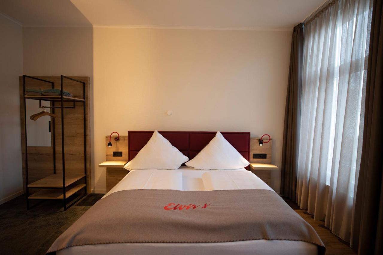 ווסטרשטדה Hotel Restaurant Zur Linde מראה חיצוני תמונה